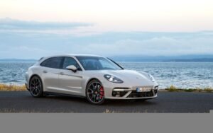 Porsche Panamera Turbo Sport Turismo