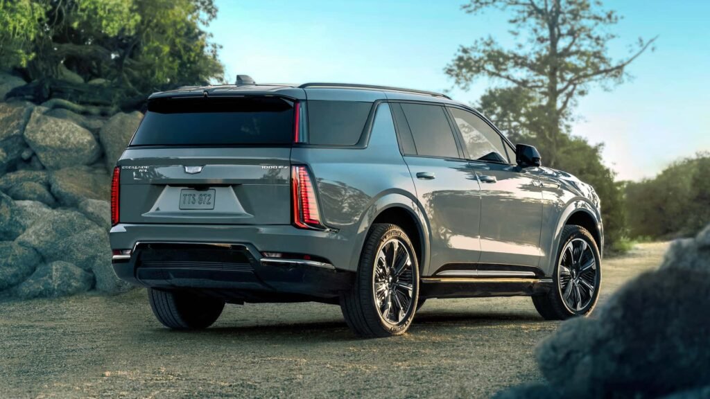 2026-cadillac-escalade-iql