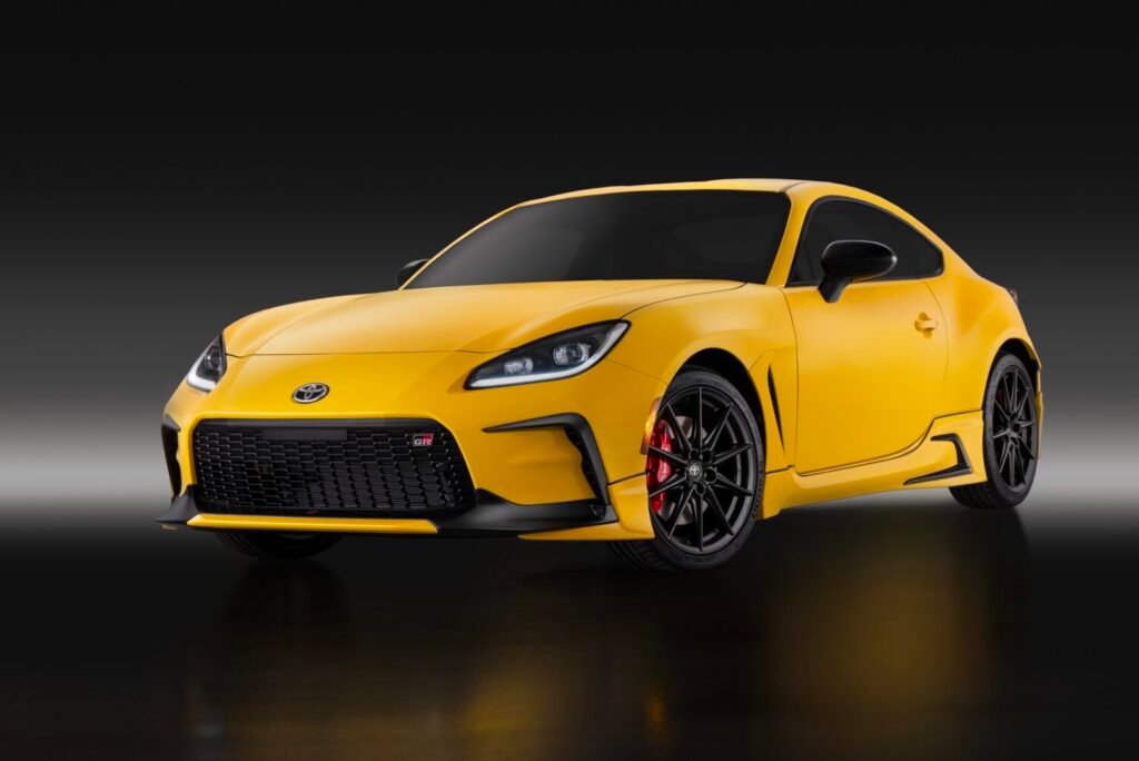 2026-Toyota-GR86_Yuzu_002-1500x1002