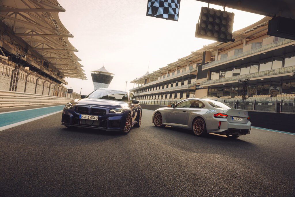 P90600935_highRes_the-new-bmw-m2-cs