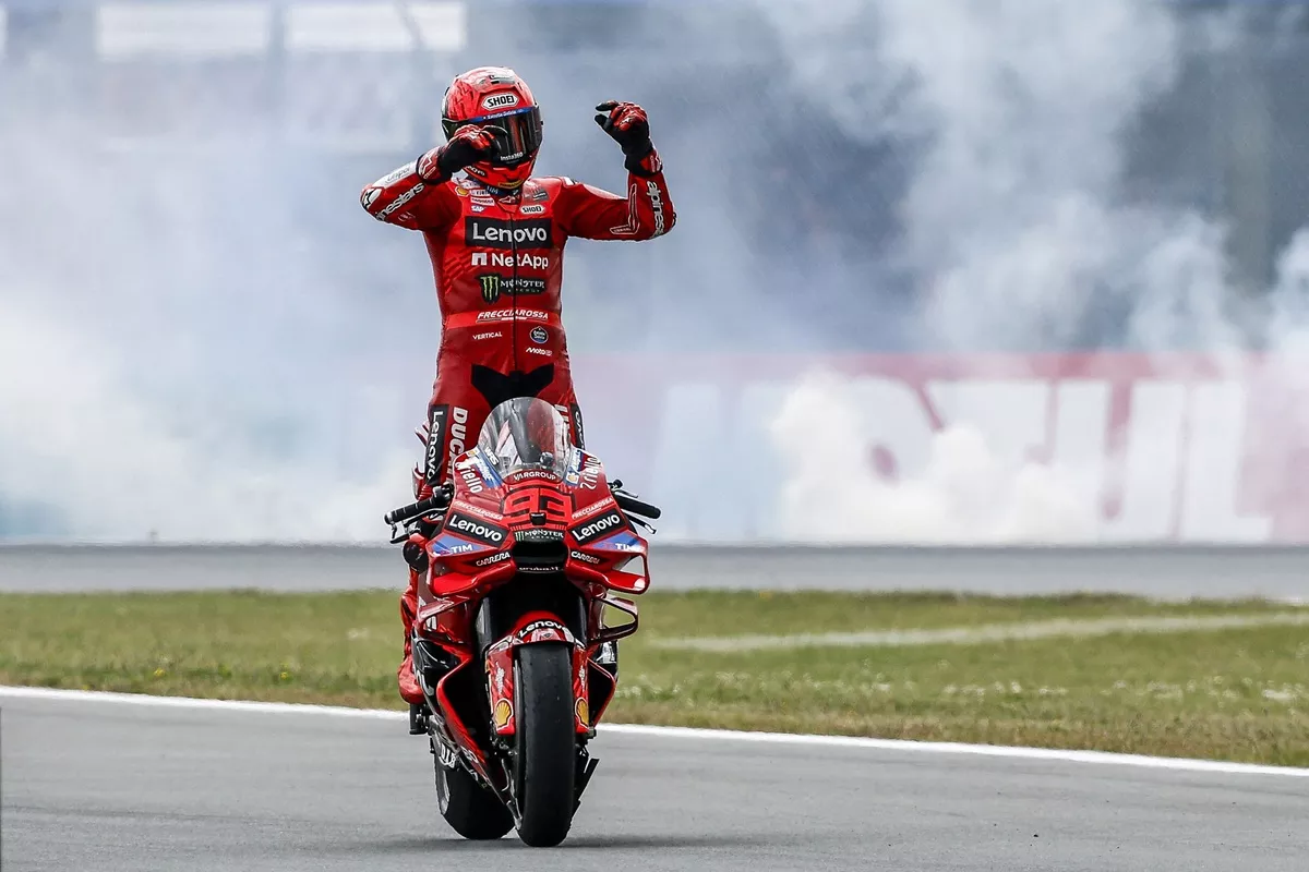 Marc Márquez égale Agostini avec un 68e succès à Assen