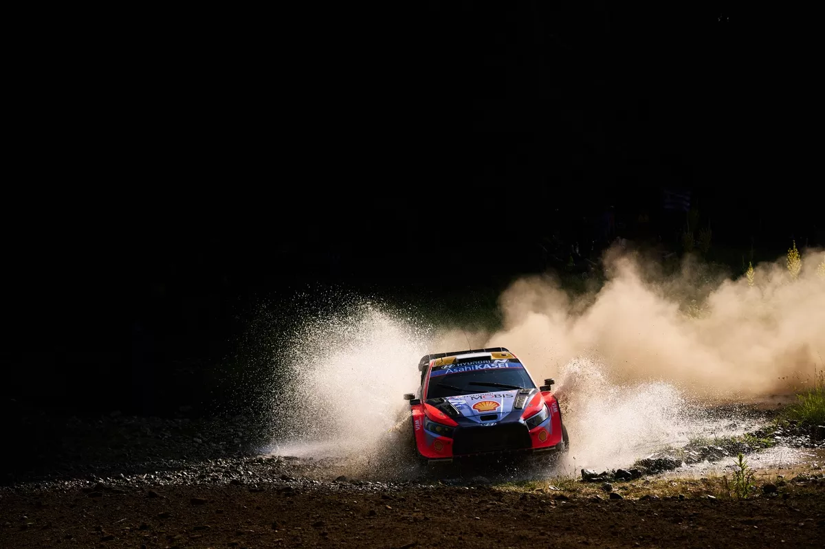 Tänak triomphe au Rallye de l’Acropole et relance Hyundai